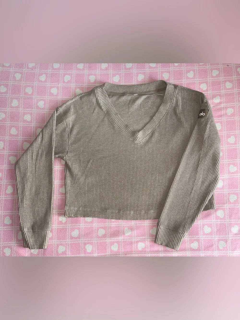 ALO Yoga Cropped Ribbed V-Neck Sweater in Taupe